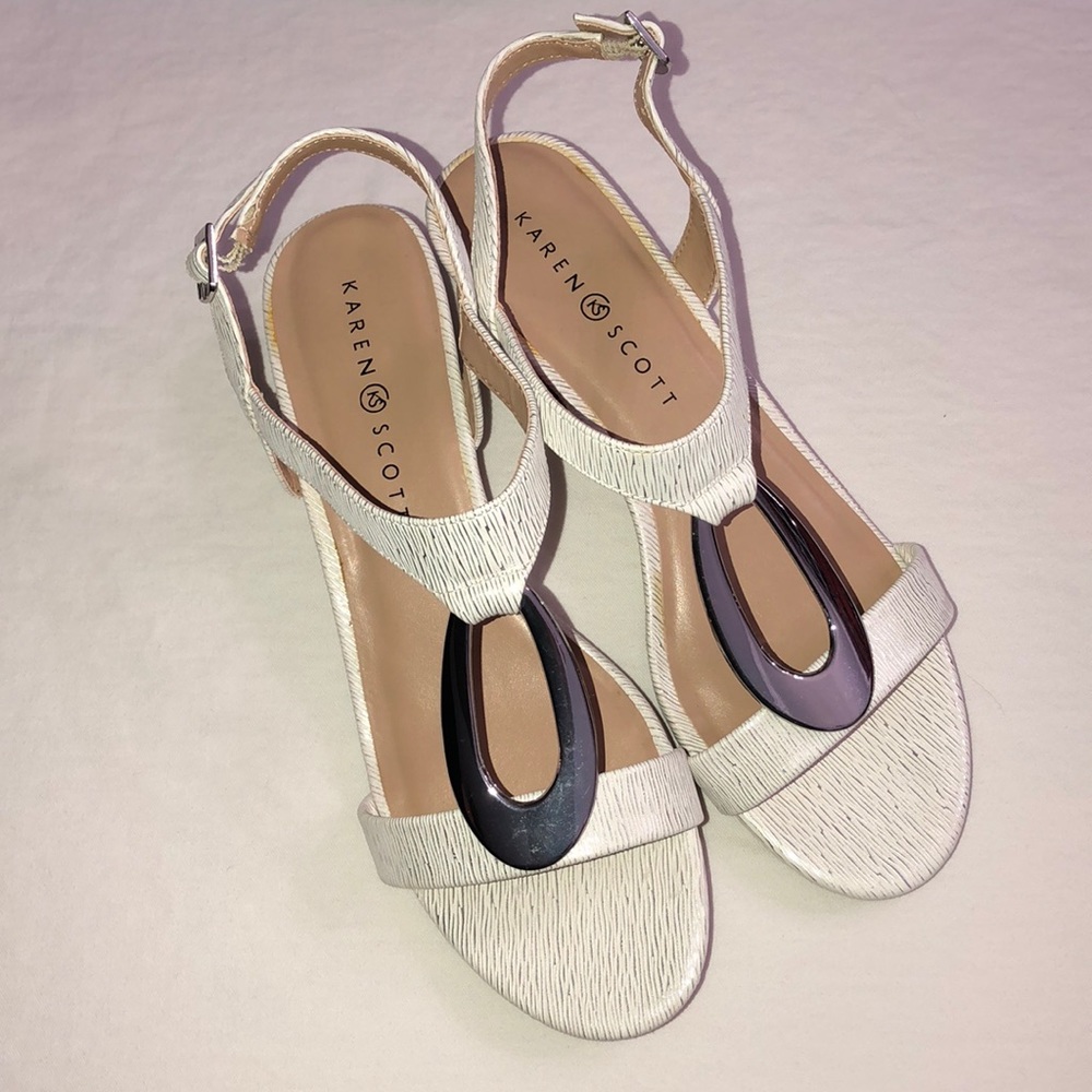 EUC Karen Scott wedge sandals